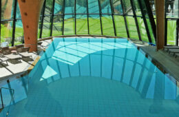 08-23 - all around the luxury